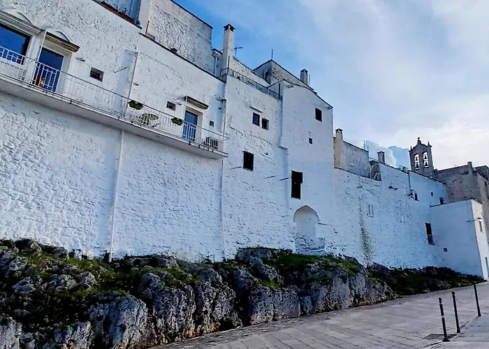 Stellaris Con Jacuzzi Vista Mare אוסטוני