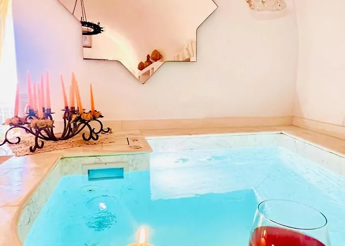 Stellaris Con Jacuzzi Vista Mare אוסטוני